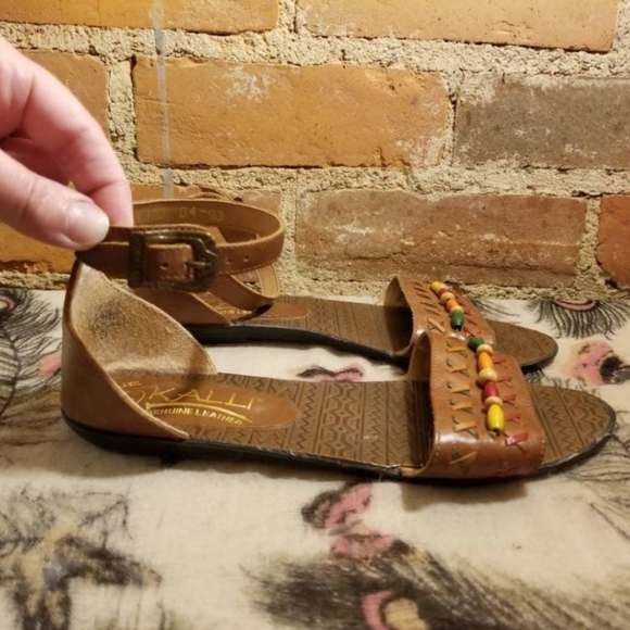 VINTAGE LEATHER WOVEN SANDALS BROWN HIPPIE PREPPY FESTIVAL 90S HIPSTER BEADED - Picture 4 of 10